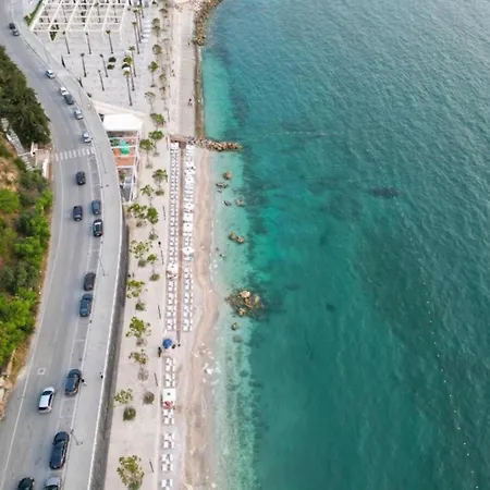 Lion Fountain17 Sea View, Balcony, Free Tennis & Basketball Daire Avlonya