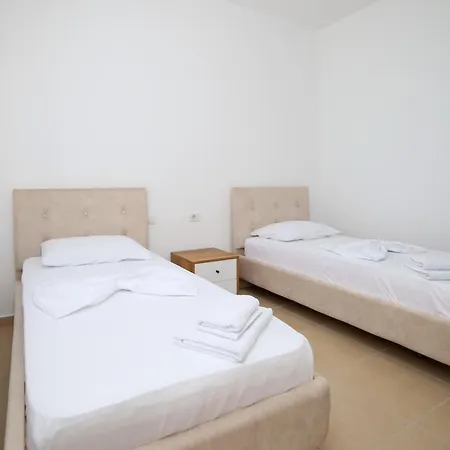 Daire Lion Fountain17 Sea View, Balcony, Free Tennis & Basketball