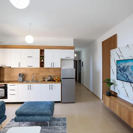 Lion Fountain17 Sea View, Balcony, Free Tennis & Basketball Daire Avlonya