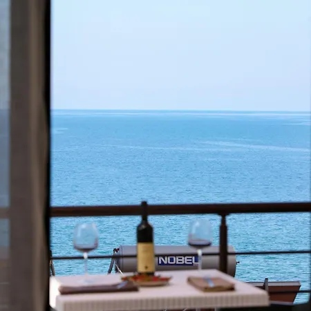 Lion Fountain17 Sea View, Balcony, Free Tennis & Basketball Daire Avlonya